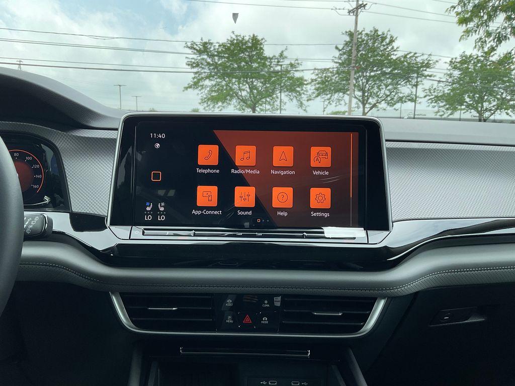 new 2025 Volkswagen Atlas car, priced at $49,000