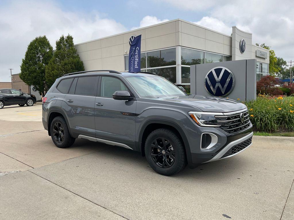 new 2025 Volkswagen Atlas car, priced at $49,000