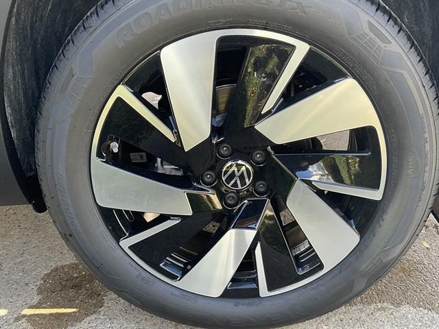 new 2026 Volkswagen Atlas Cross Sport car, priced at $45,740