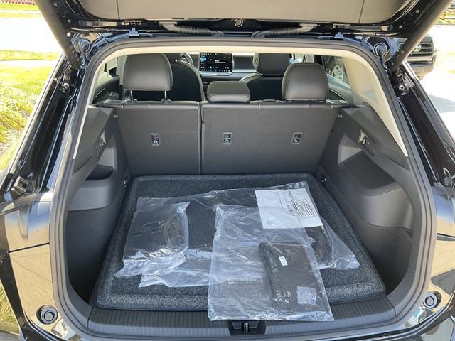 new 2025 Volkswagen Tiguan car, priced at $35,410