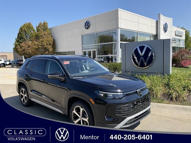 new 2025 Volkswagen Tiguan car, priced at $35,410