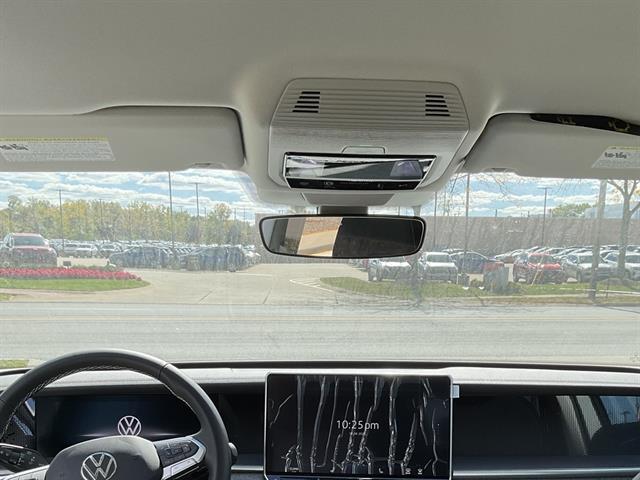 new 2025 Volkswagen Tiguan car, priced at $31,547