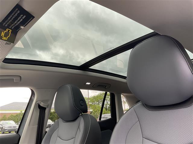 new 2025 Volkswagen Tiguan car, priced at $36,121