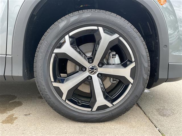 new 2025 Volkswagen Tiguan car, priced at $36,121