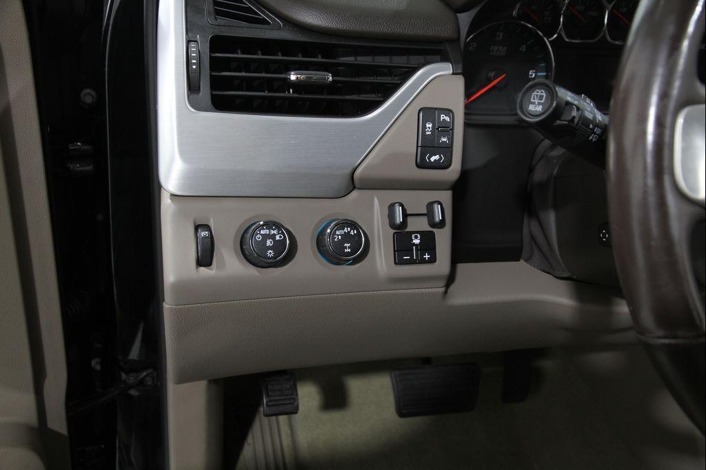 used 2017 GMC Yukon car, priced at $21,595