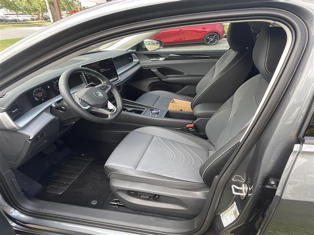 new 2025 Volkswagen Tiguan car, priced at $34,811