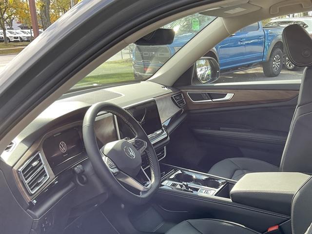 new 2026 Volkswagen Atlas car, priced at $46,074