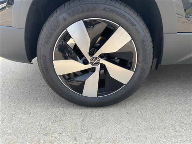 new 2025 Volkswagen Taos car, priced at $27,768