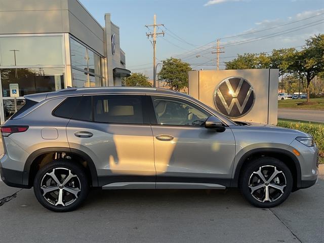new 2025 Volkswagen Tiguan car, priced at $35,410