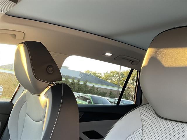 new 2025 Volkswagen Tiguan car, priced at $35,410