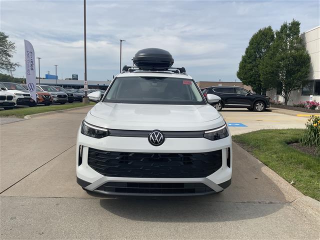 new 2025 Volkswagen Tiguan car, priced at $36,589
