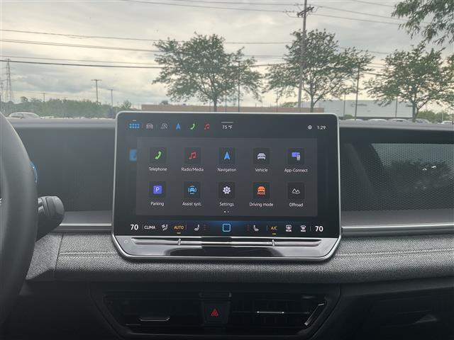 new 2025 Volkswagen Tiguan car, priced at $32,188