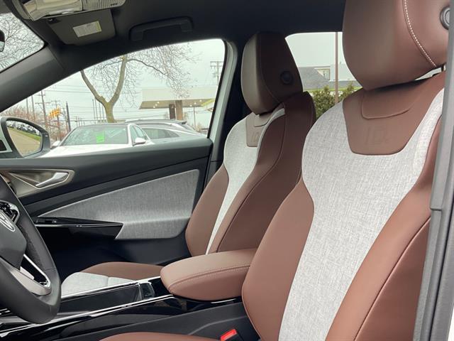 new 2025 Volkswagen ID.4 car, priced at $44,988