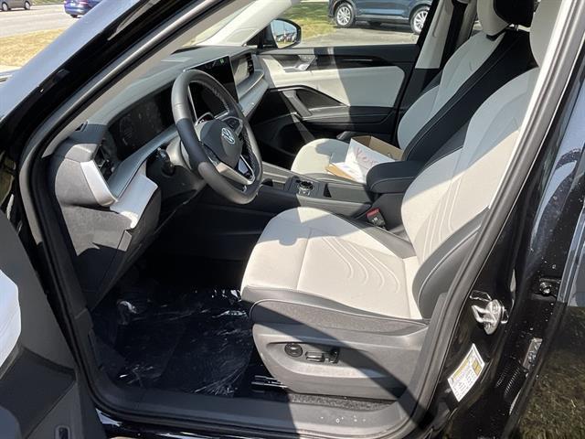 new 2025 Volkswagen Tiguan car, priced at $36,389