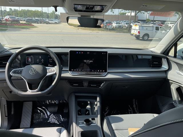 new 2025 Volkswagen Tiguan car, priced at $35,261