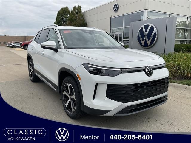 new 2025 Volkswagen Tiguan car, priced at $35,261