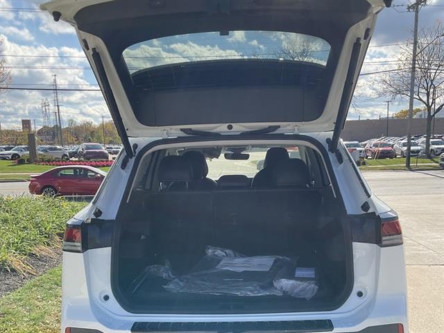 new 2026 Volkswagen Tiguan car, priced at $37,003