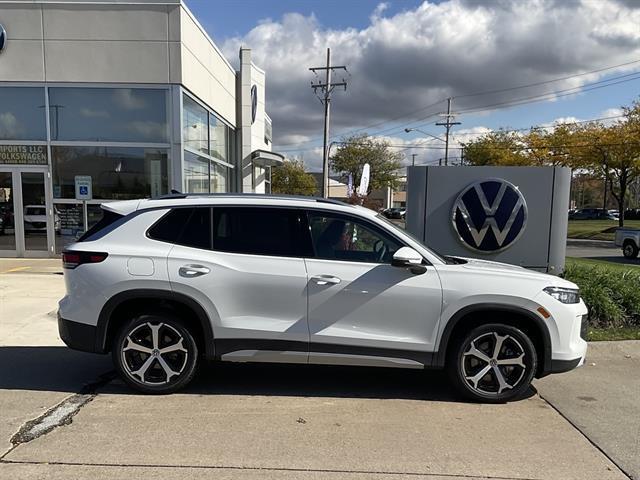 new 2026 Volkswagen Tiguan car, priced at $37,003