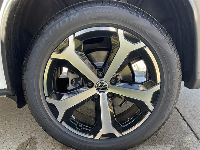 new 2026 Volkswagen Tiguan car, priced at $37,003