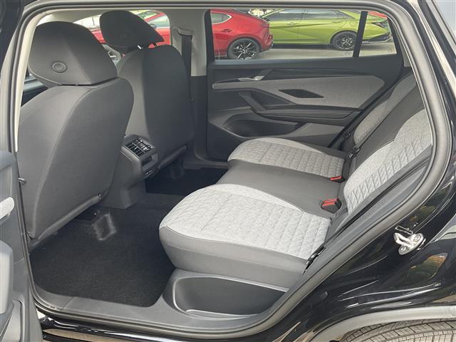 new 2025 Volkswagen Tiguan car, priced at $32,184