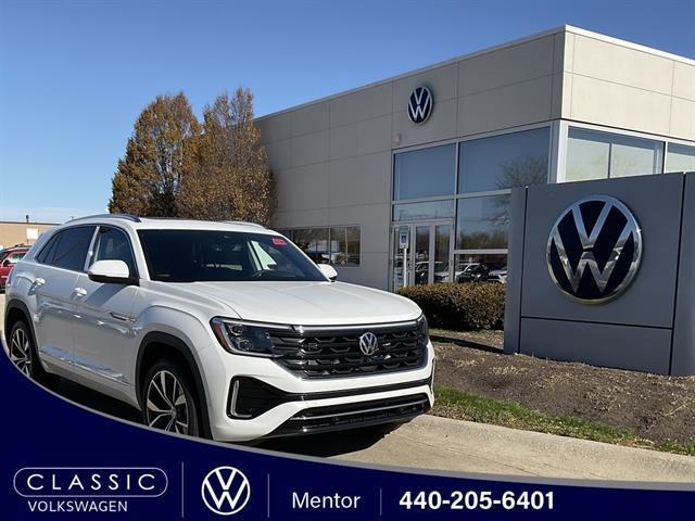 new 2026 Volkswagen Atlas Cross Sport car, priced at $53,503