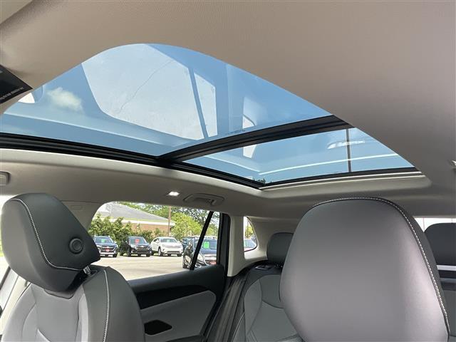 new 2025 Volkswagen Tiguan car, priced at $36,121