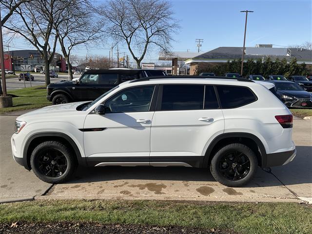 new 2025 Volkswagen Atlas car, priced at $47,541