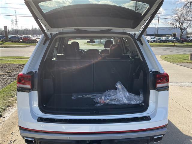 new 2025 Volkswagen Atlas car, priced at $47,541