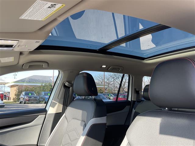 new 2025 Volkswagen Atlas car, priced at $47,541