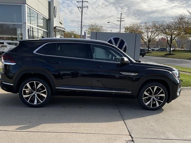 new 2026 Volkswagen Atlas Cross Sport car, priced at $53,510