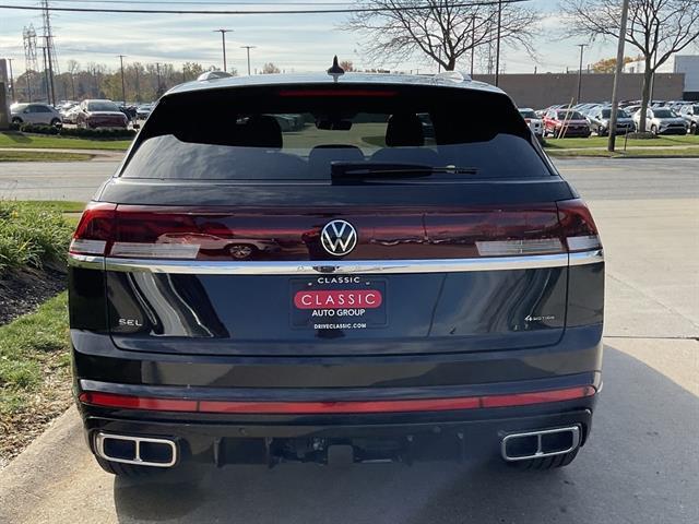 new 2026 Volkswagen Atlas Cross Sport car, priced at $53,510