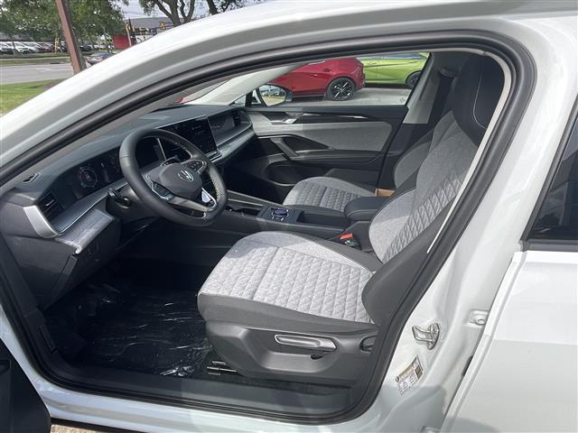 new 2025 Volkswagen Tiguan car, priced at $32,184