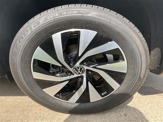 new 2025 Volkswagen Tiguan car, priced at $32,184