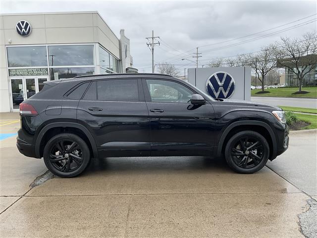 new 2025 Volkswagen Atlas Cross Sport car, priced at $50,209
