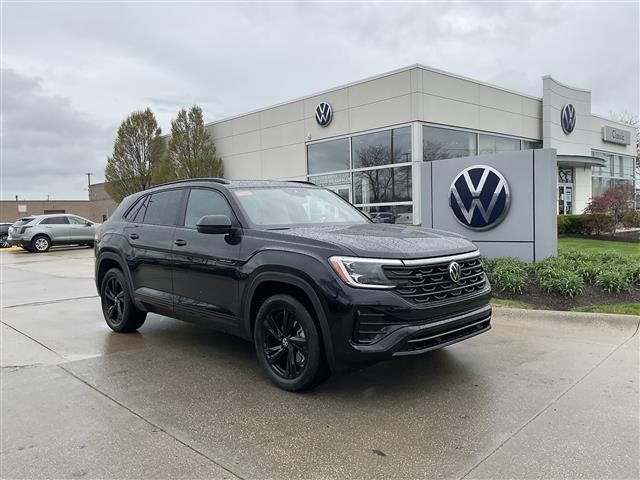 new 2025 Volkswagen Atlas Cross Sport car, priced at $50,209