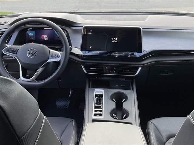 new 2026 Volkswagen Atlas Cross Sport car, priced at $40,224