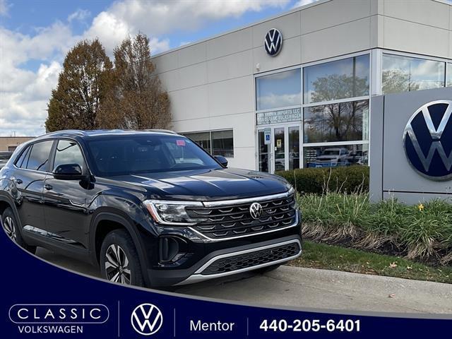 new 2026 Volkswagen Atlas Cross Sport car, priced at $40,224