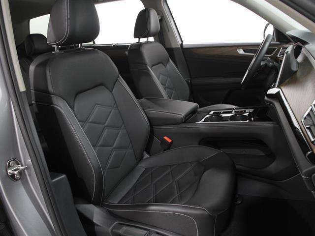 used 2025 Volkswagen Atlas car, priced at $36,990