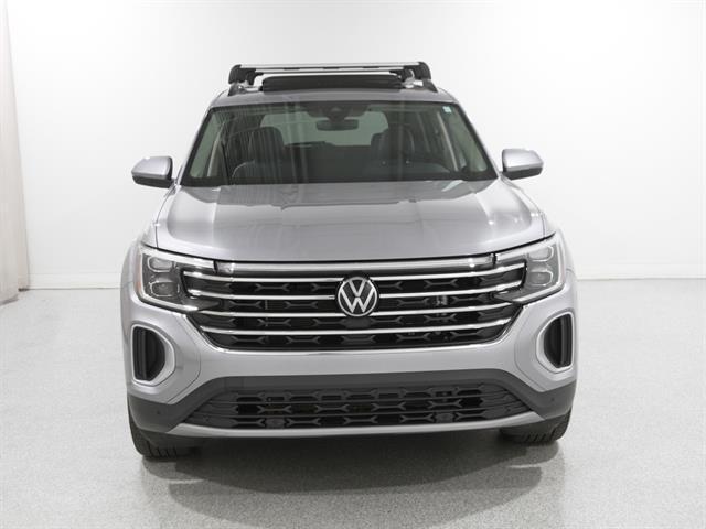 used 2025 Volkswagen Atlas car, priced at $36,990