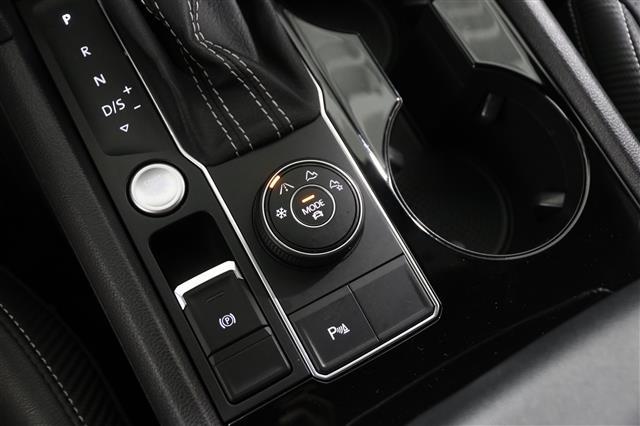 used 2022 Volkswagen Atlas Cross Sport car, priced at $26,495