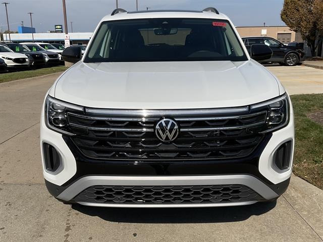 new 2026 Volkswagen Atlas car, priced at $48,944
