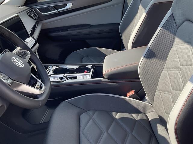 new 2026 Volkswagen Atlas car, priced at $48,944