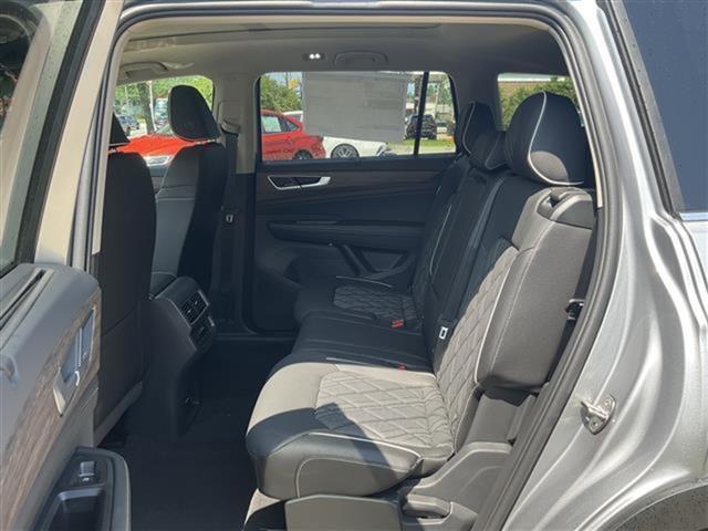 new 2025 Volkswagen Atlas car, priced at $50,694