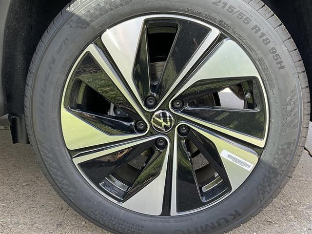 new 2025 Volkswagen Taos car, priced at $30,781