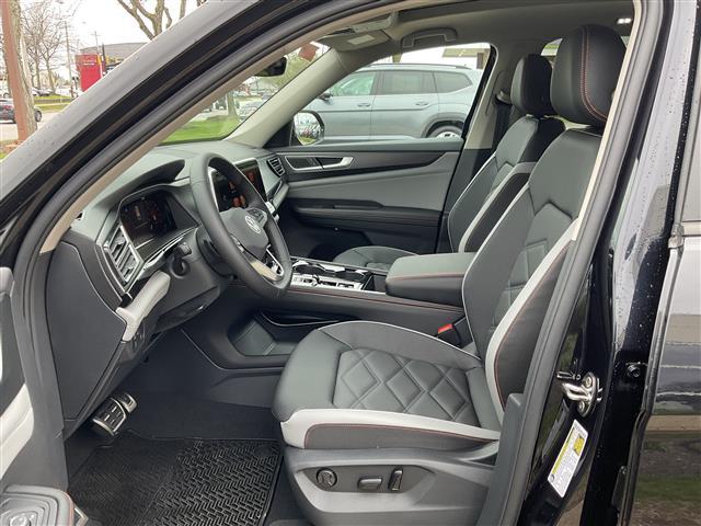 new 2025 Volkswagen Atlas car, priced at $47,308