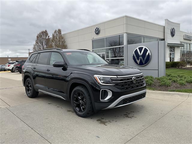 new 2025 Volkswagen Atlas car, priced at $47,308