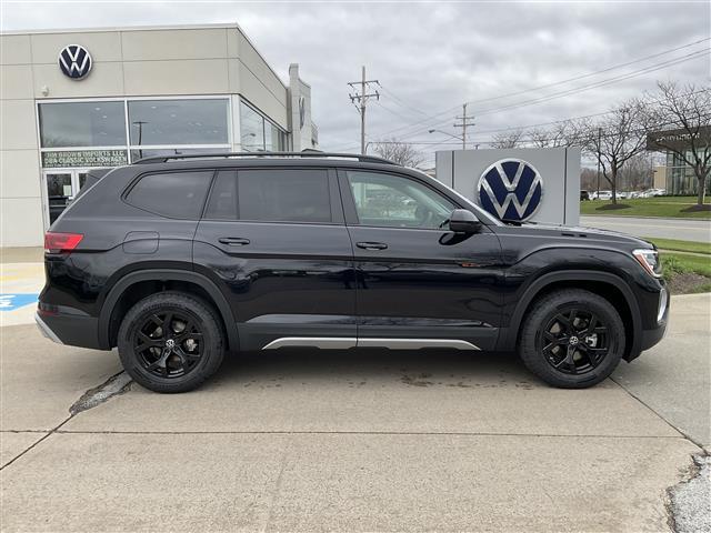 new 2025 Volkswagen Atlas car, priced at $47,308