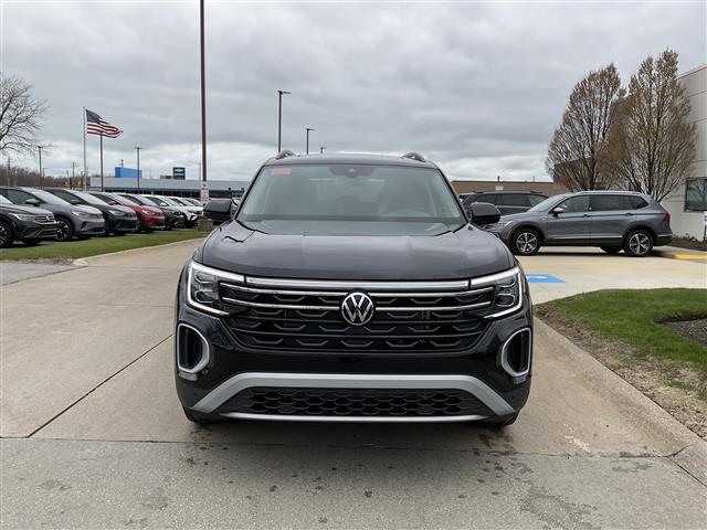 new 2025 Volkswagen Atlas car, priced at $47,308