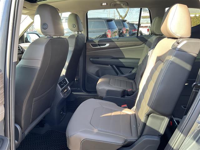 new 2025 Volkswagen Atlas car, priced at $49,952