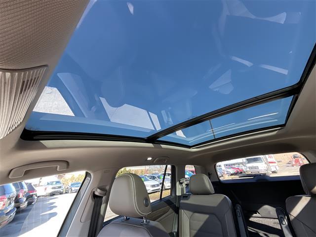 new 2025 Volkswagen Atlas car, priced at $49,952